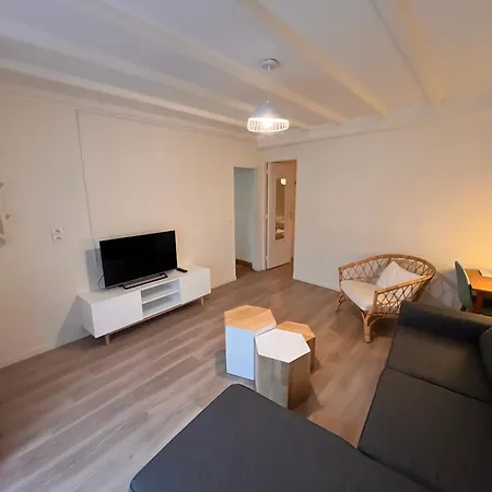 Appartement Rdc 9 Personnes, 2 Chambres, Wifi, Proche Du Centre La Bourboule Exterior photo